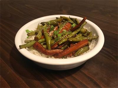 green-bean-stirfry-with-asian-bbq-sauce-white-rice-chicken