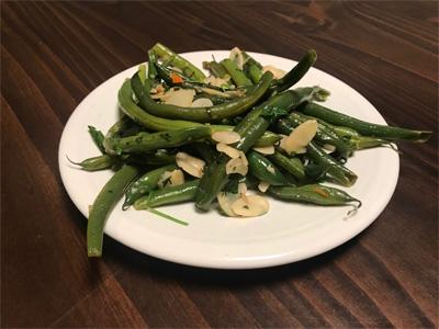green-beans-with-garlic-and-parsley