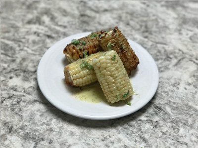 grilled-sweet-corn-with-spicy-lime-dressing