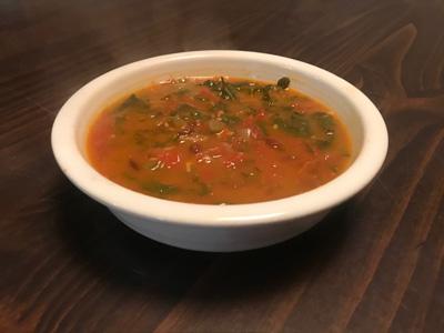 kale-and-tomato-soup-with-white-beans