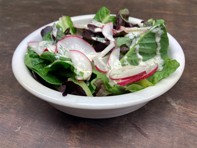 mixed-greens-salad-with-radishes-and-dill