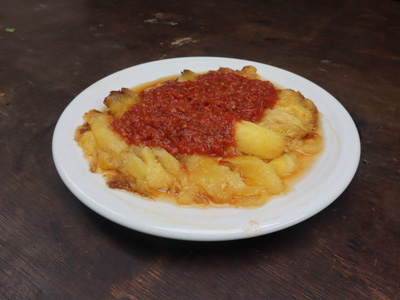 spaghetti-squash-with-italian-sausage