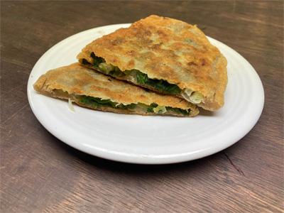 spinach-and-green-onion-stuffed-flatbread
