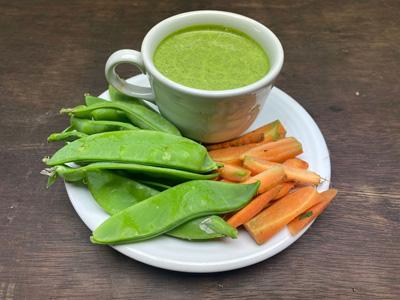 veggies-with-creamy-carrot-top-chimmichurri